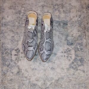 Women's Snakeskin Pattern Shoes